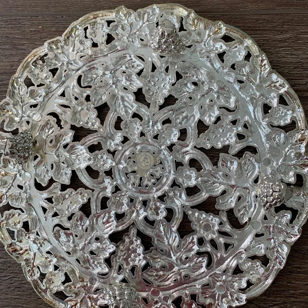 Silver plaque